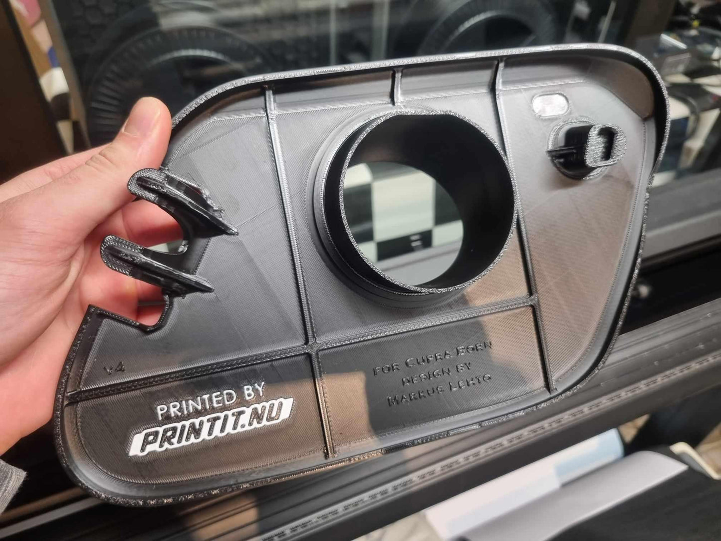 Laddlucka till Cupra Born och VW ID.3