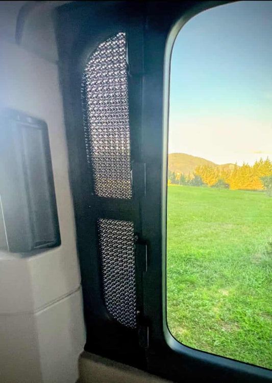 Ventilationsfönster till VW T7 och Ford Transit Custom MK2