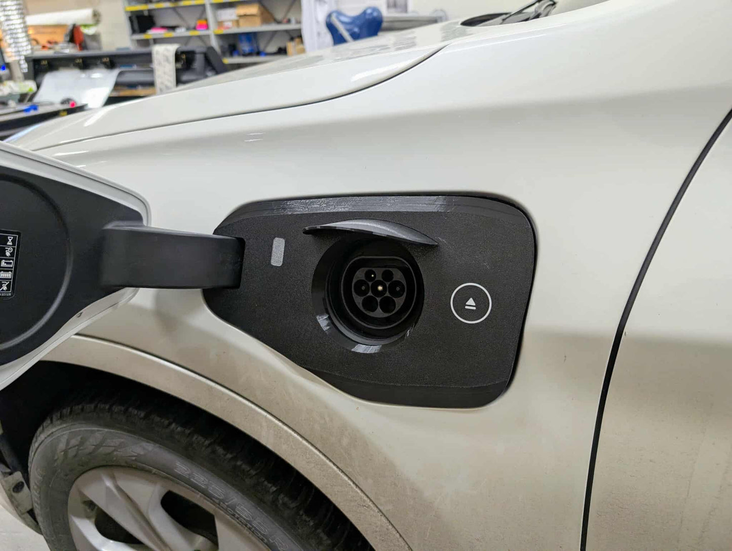 Laddlucka BMW X1 F48