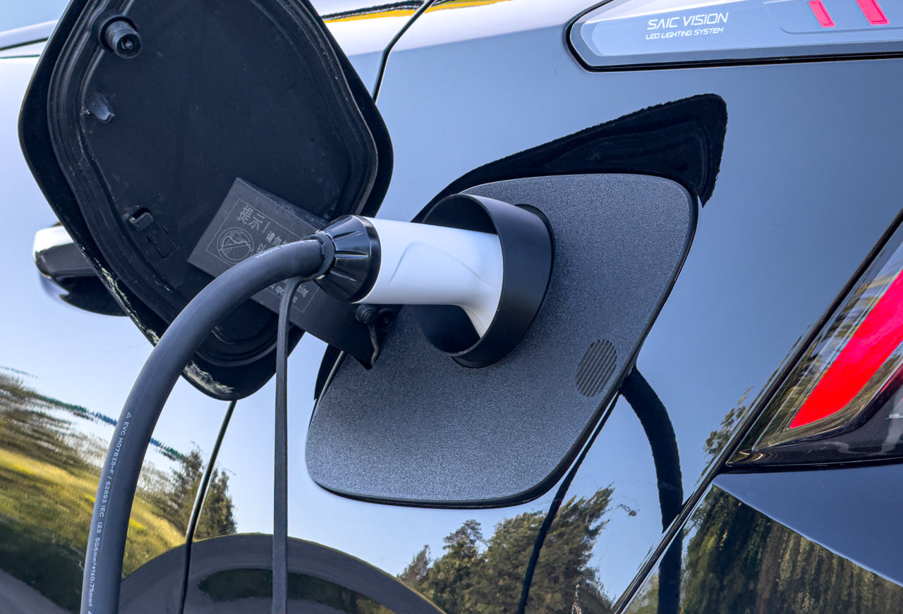 Laddlucka MG MG4 2022-2024