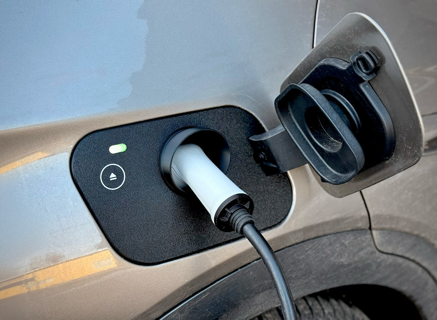 Charging cover Cupra Tavascan