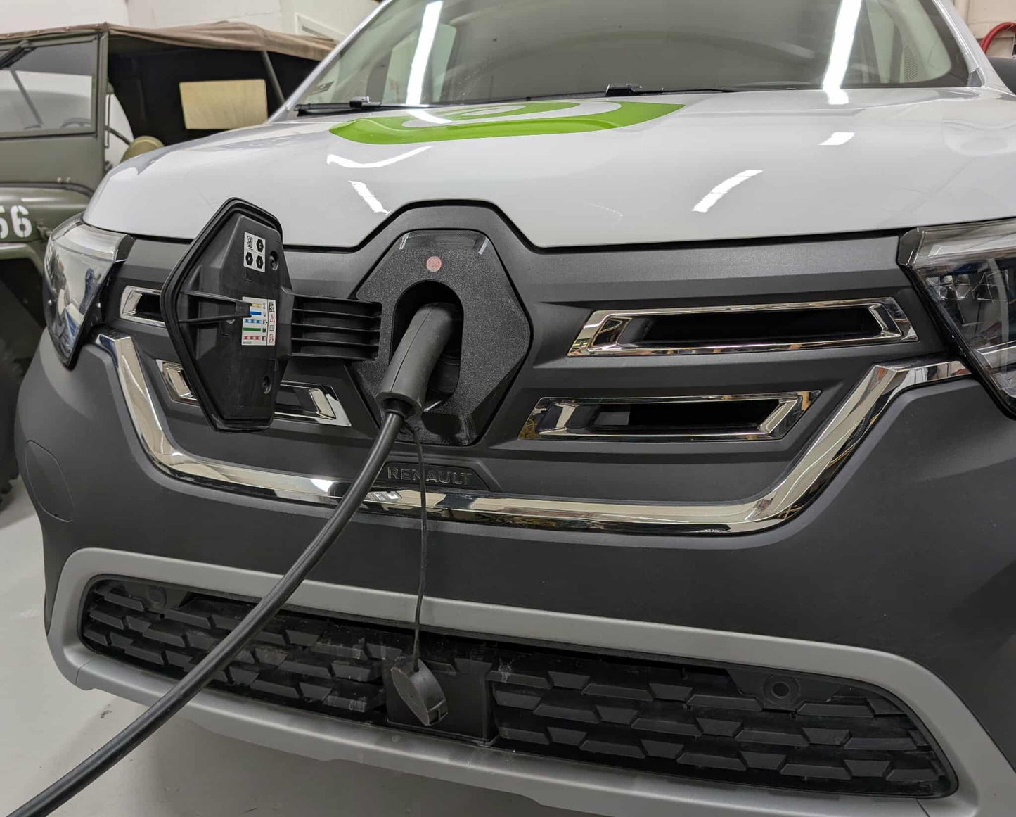 Laddlucka för Renault Kangoo (2021–2025)