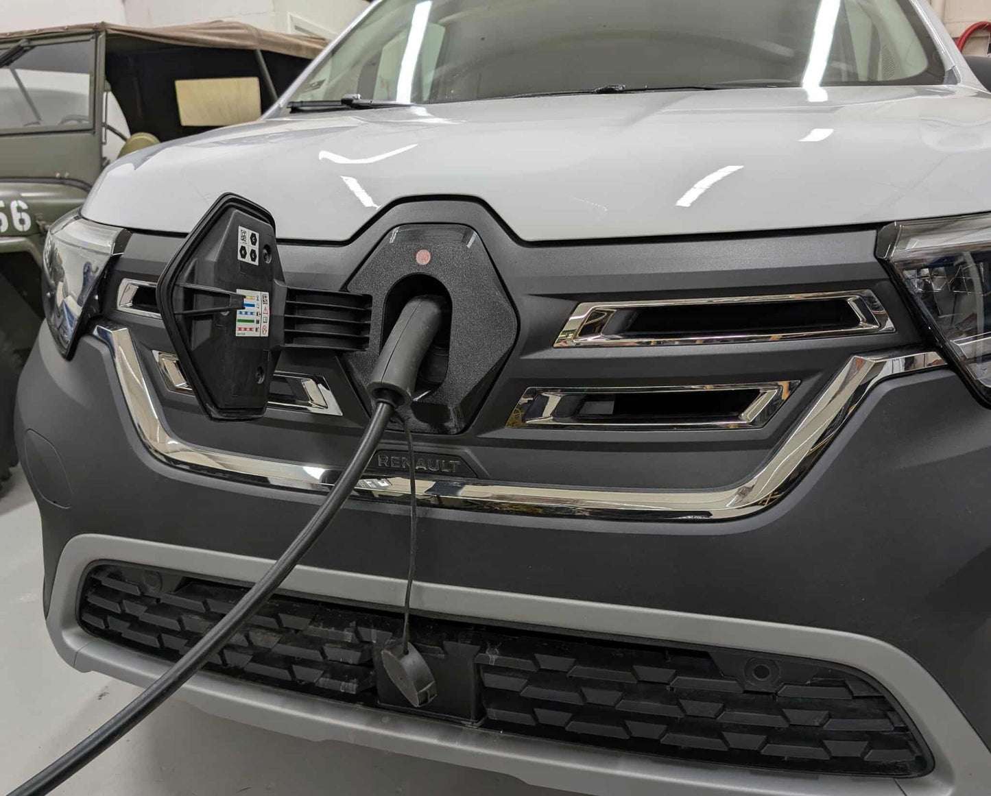 Laddlucka för Renault Kangoo (2021–2025)