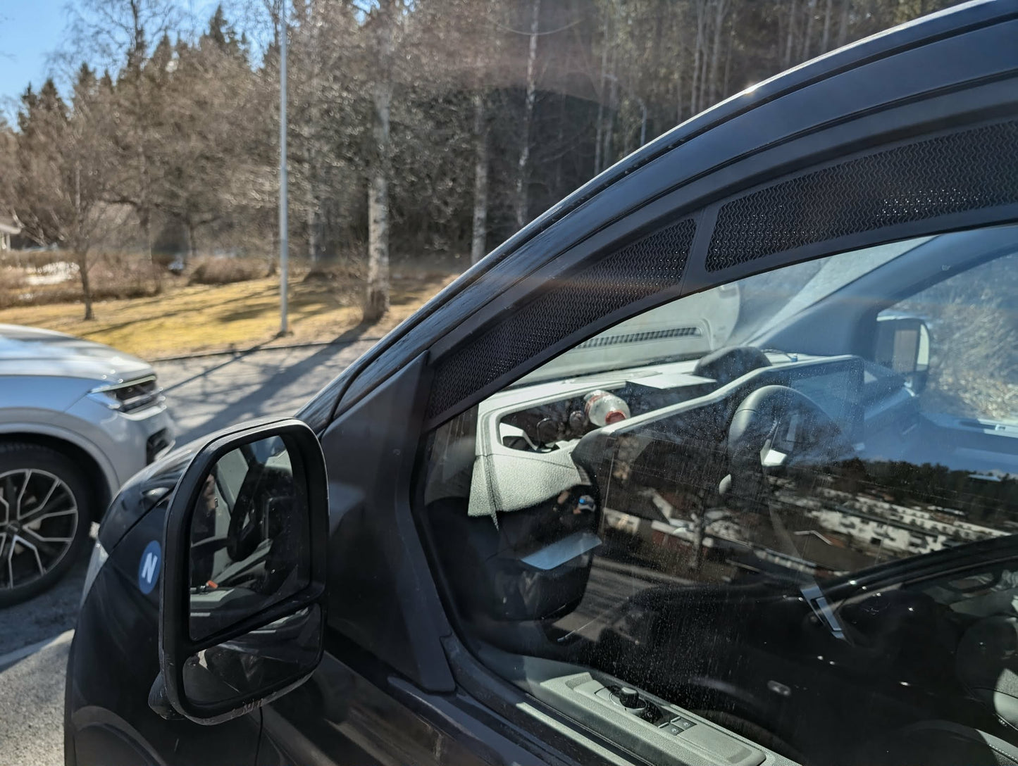 Ventilation window front door VW T7