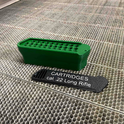 Ammunitionslåda med skjutlock.