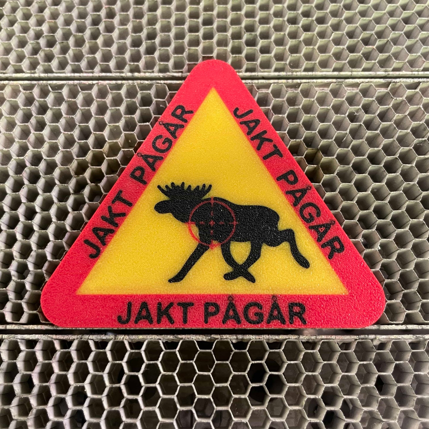 Glasunderlägg Jakt pågår