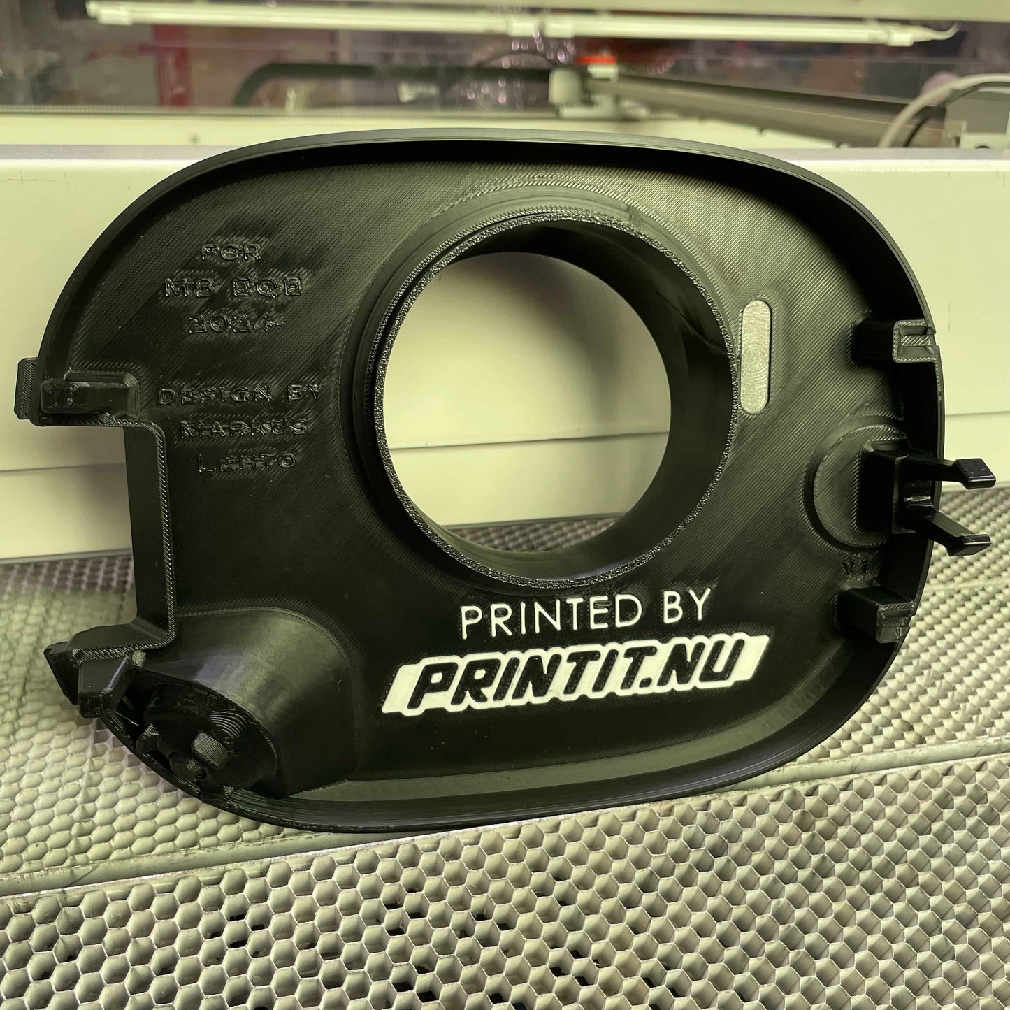 Charging cover for Mercedes Benz EQE