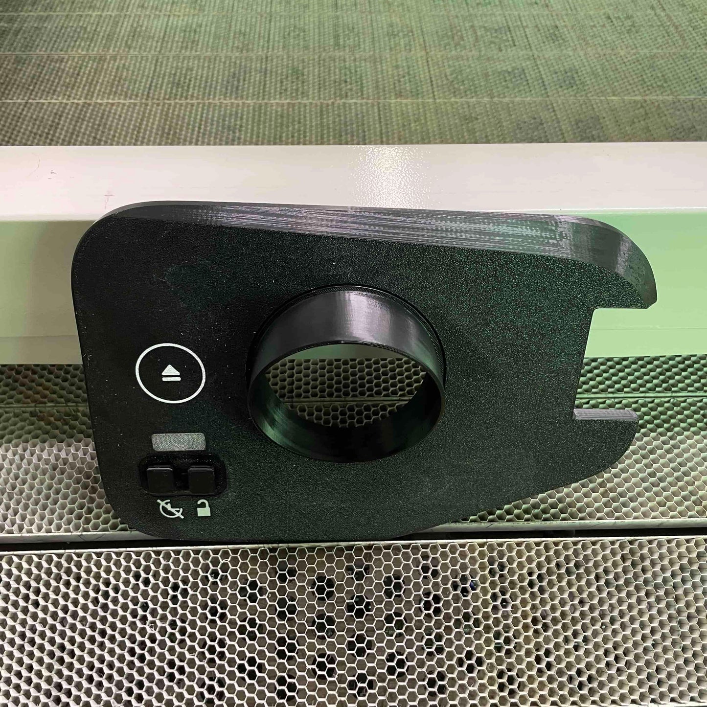 Charging cover Renault Scenic