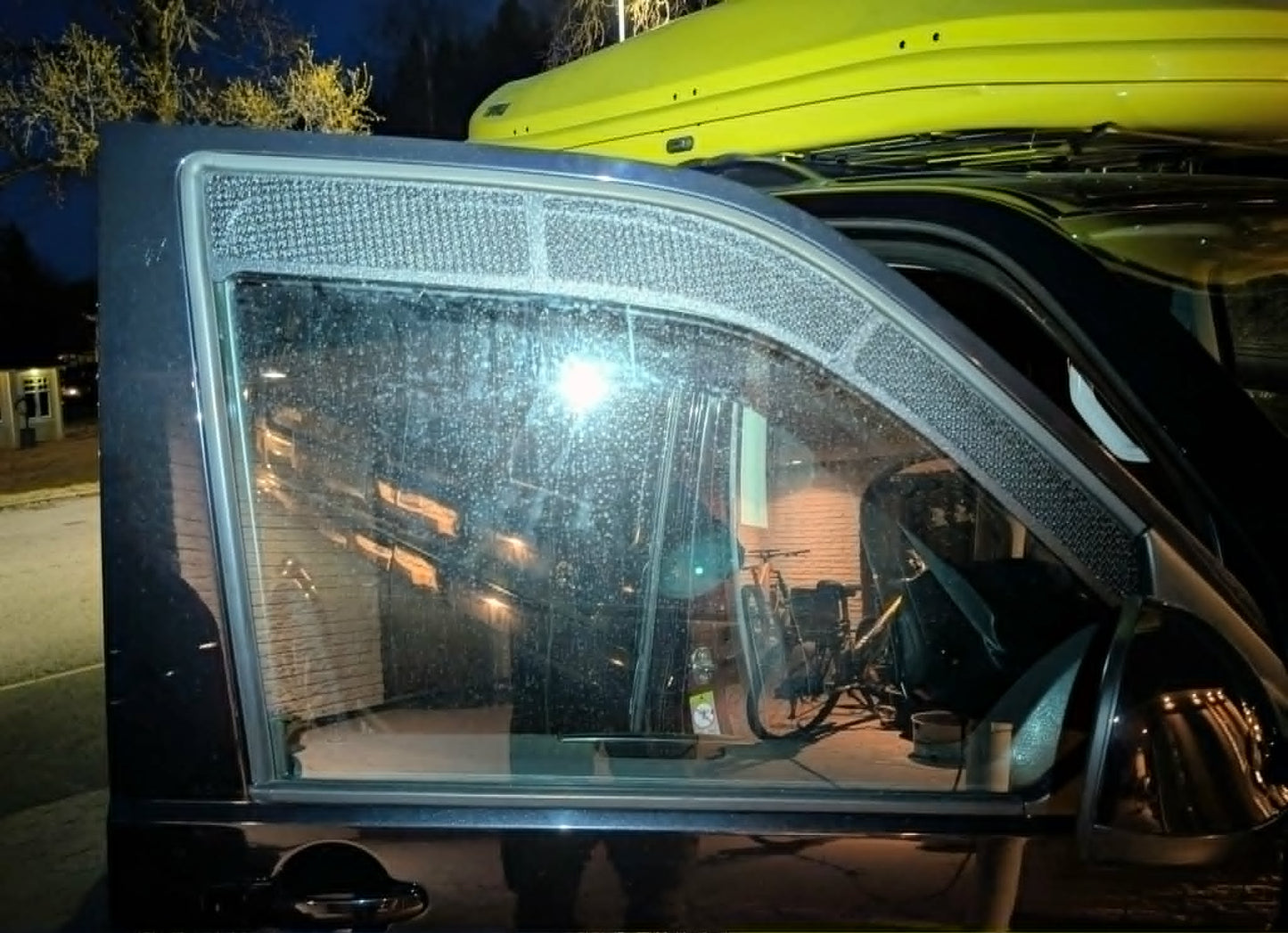 Ventilationsfönster till VW T5 / T5.1 / T6 / T6.1 framdörr