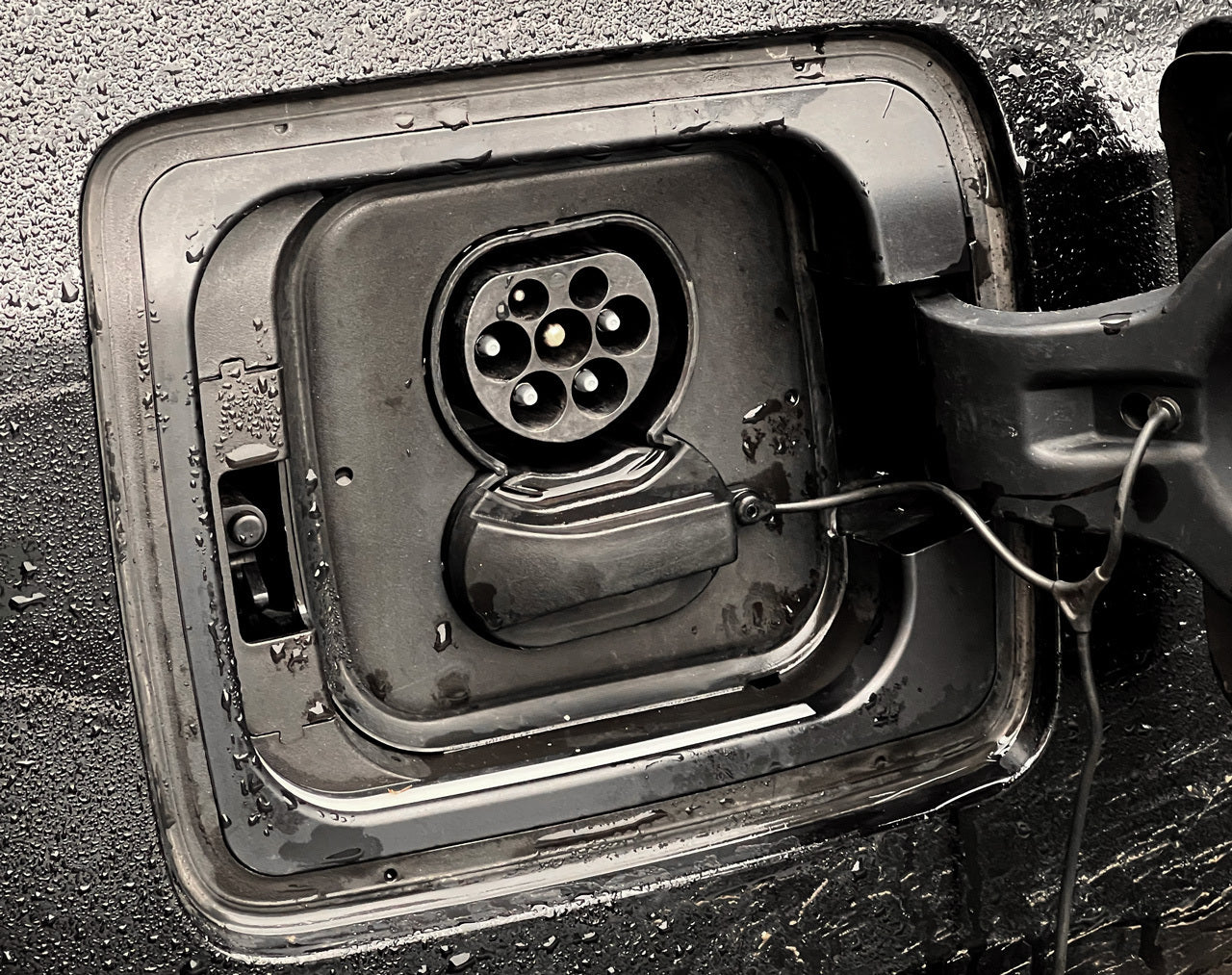 BMW i3 Charging Cover – Weatherproof EV Socket Protection