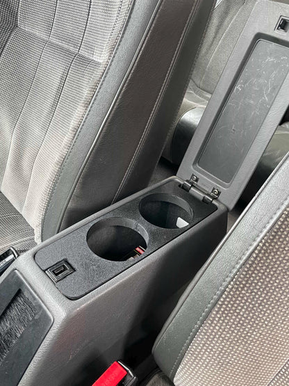 Mittkonsols mugghållare till Volvo 940, 740, 760