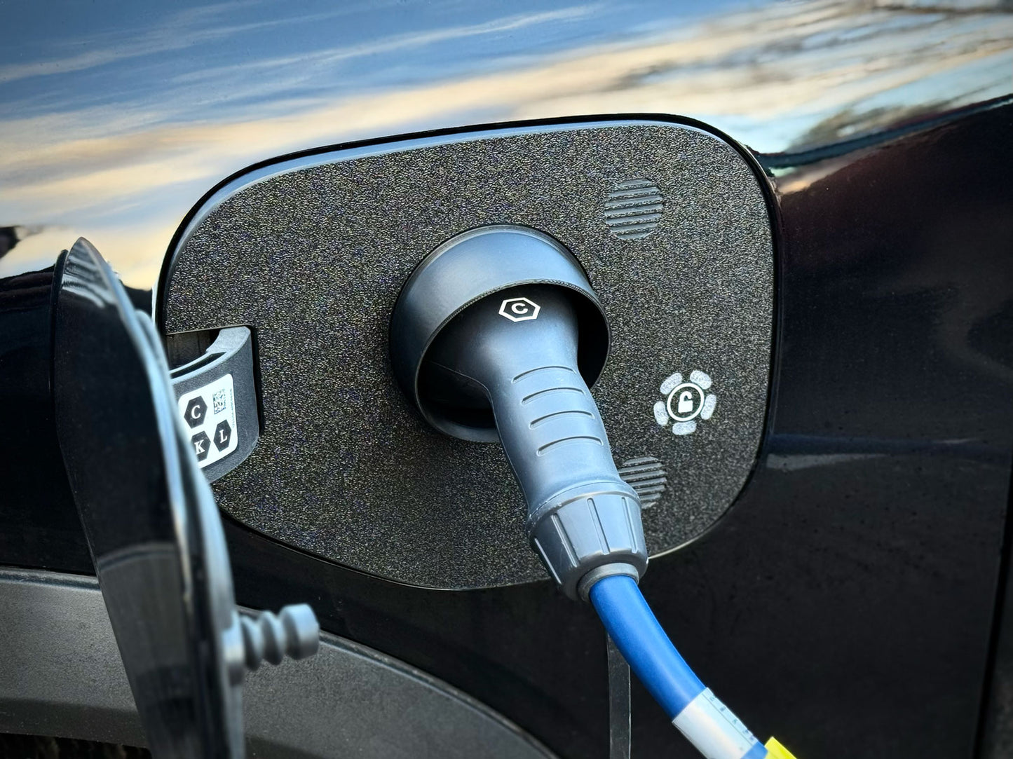 Laddlucka till Ford Mustang Mach-e