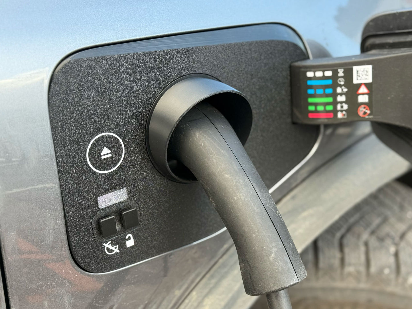 Charging cover Renault Scenic